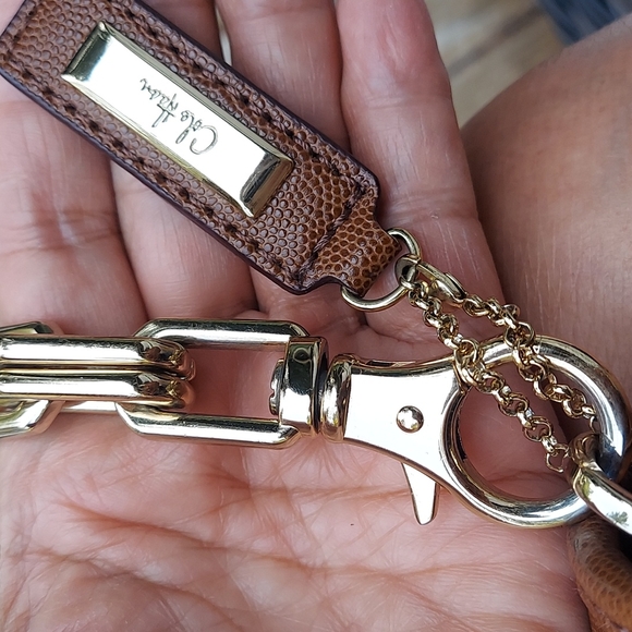 Cole Haan Shoulder bag. - Picture 11 of 12